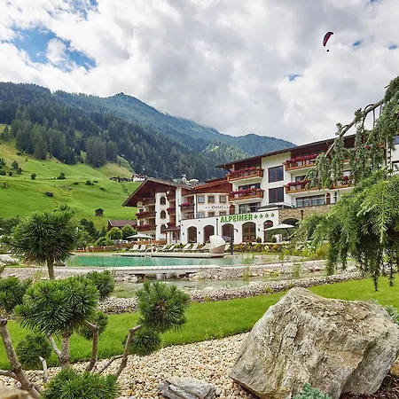 Hotel Alpeiner - Nature Tirol