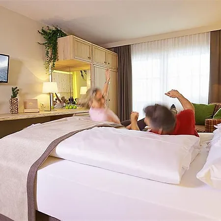 Hotel Alpeiner - Nature Tirol Neustift im Stubaital
