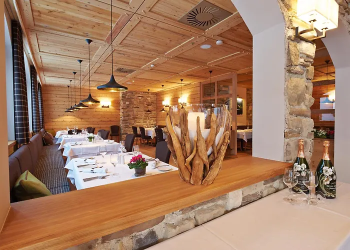 Alpeiner - Nature Tirol Готель 4*