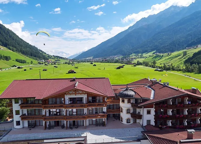 Готель Alpeiner - Nature Tirol 4*